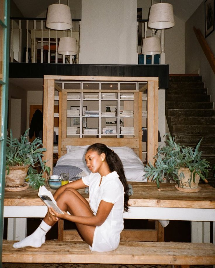 The Ultimate Summer Guide for Every College Girl: Freshman to Senior